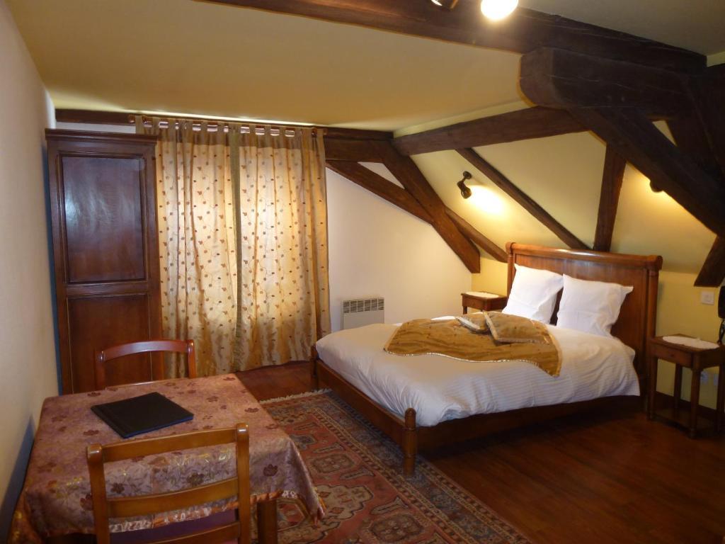 La Cour Du Bailli Suites & Spa Бергхайм Стая снимка