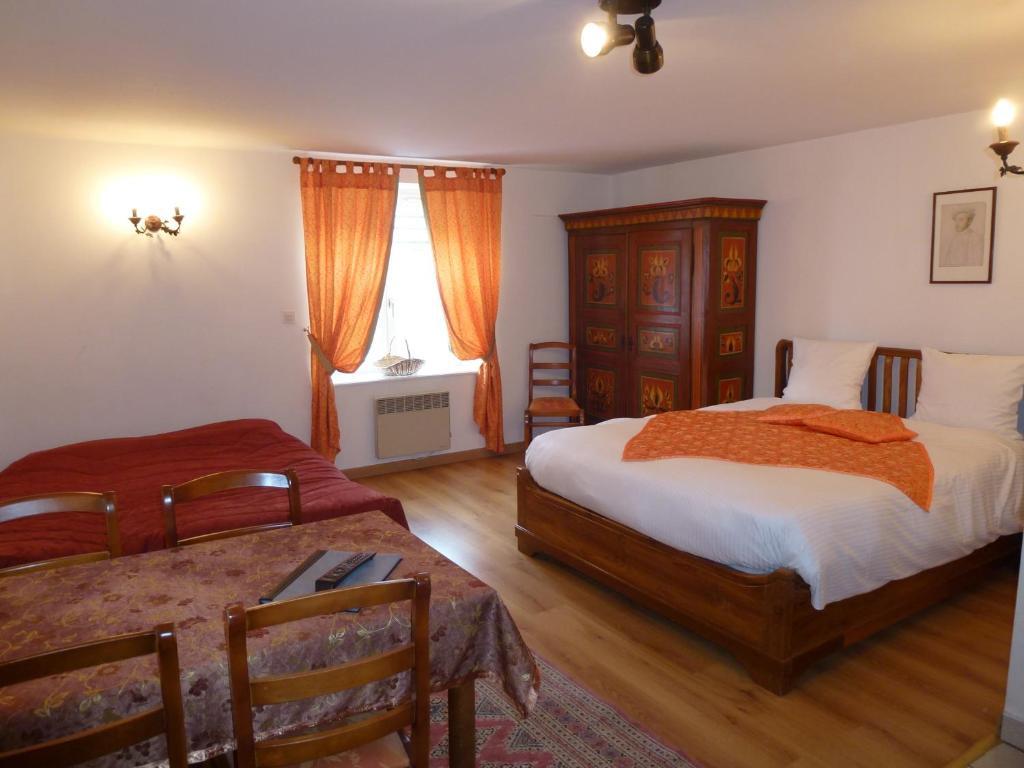 La Cour Du Bailli Suites & Spa Бергхайм Стая снимка